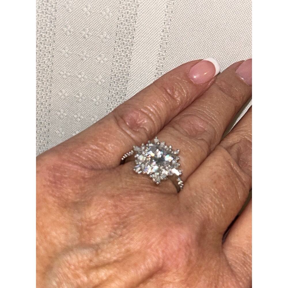 2 CT White Sapphire Snowflake Ring Size 9.5 – Sparkling Statement Ring - Picture 12 of 13